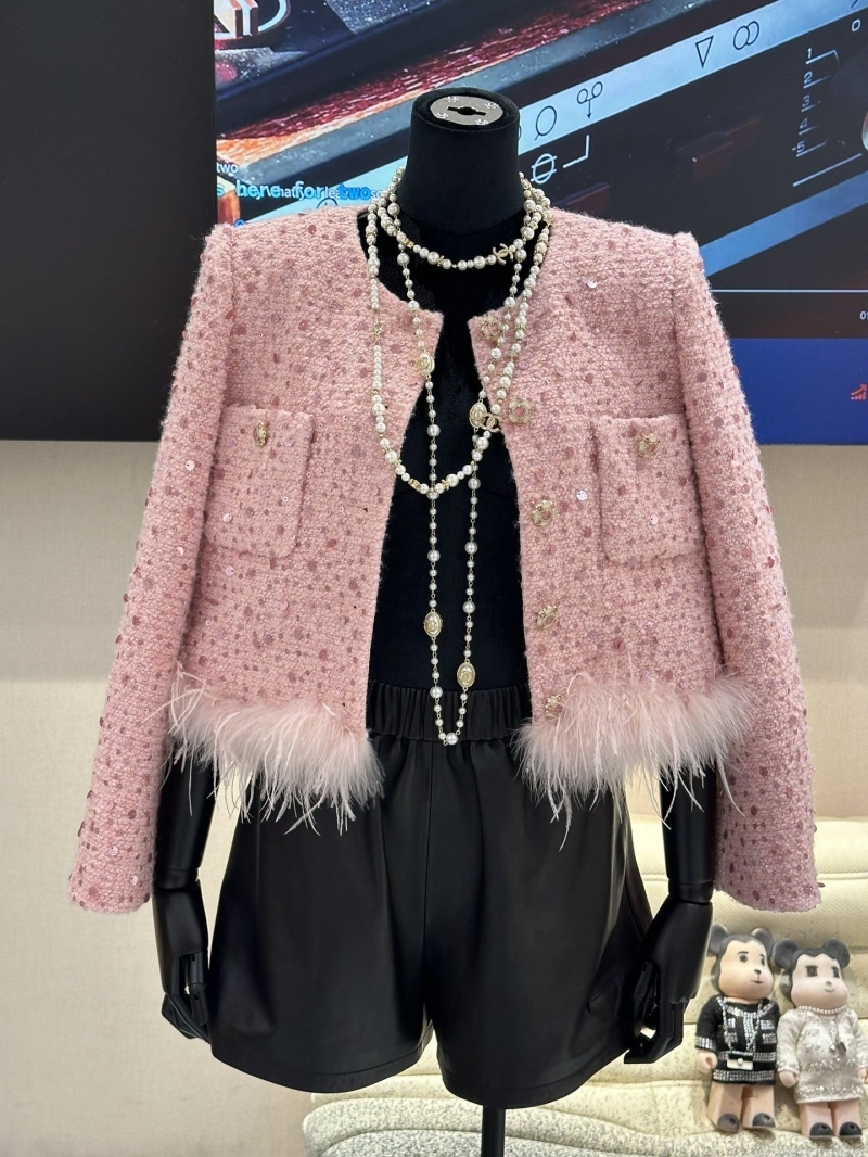 Ch*el coats